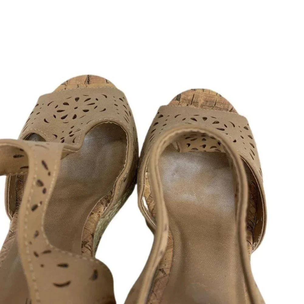 Seychelles Tan Floral Cutout Cork‎ Wedges Sandals